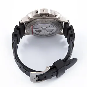 14332_watchlounge_lo.jpg