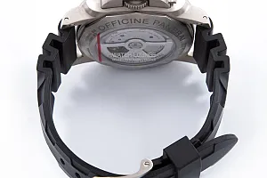 14332_watchlounge_lo.jpg