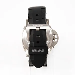 14333_watchlounge_lo.jpg