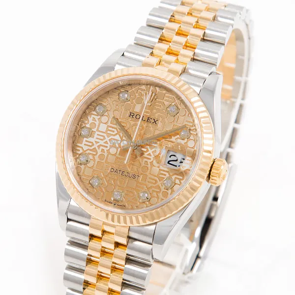 14335_watchlounge_lo_1.jpg