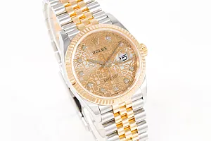 14338_watchlounge_lo.jpg