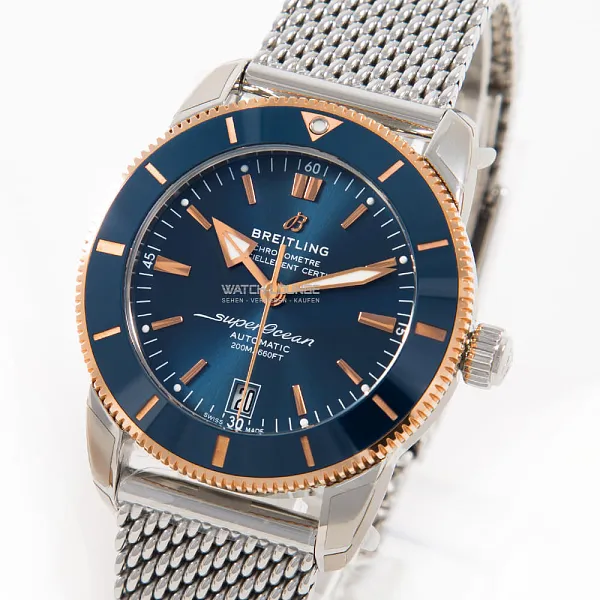 14357_watchlounge_lo_1.jpg