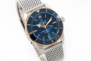 14360_watchlounge_lo.jpg