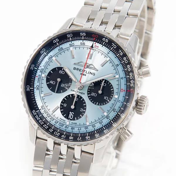 14369_watchlounge_lo_1.jpg