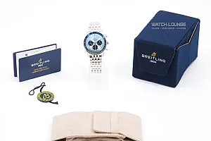 14379_watchlounge_lo.jpg