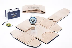 14381_watchlounge_lo.jpg