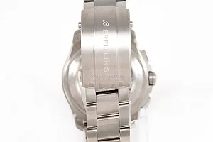 14392_watchlounge_lo.jpg