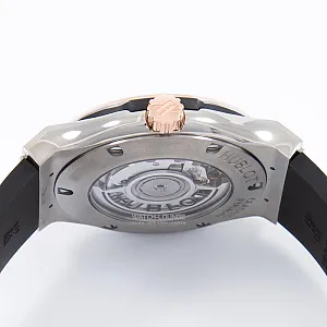 14414_watchlounge_lo.jpg