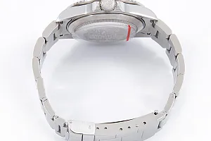 14439_watchlounge_lo.jpg