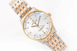 14492_watchlounge_lo.jpg