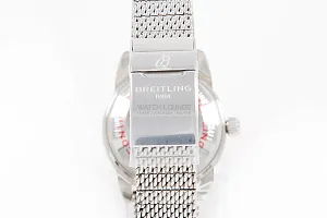 14522_watchlounge_lo.jpg