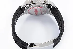 14545_watchlounge_lo.jpg