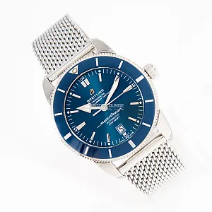 14550_watchlounge_lo.jpg