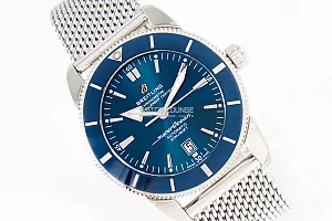 14550_watchlounge_lo.jpg