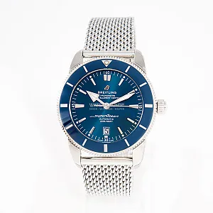 14551_watchlounge_lo.jpg
