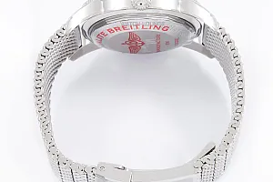 14557_watchlounge_lo.jpg