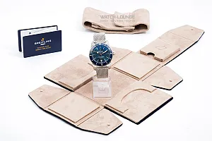14560_watchlounge_lo.jpg