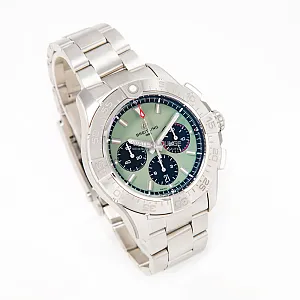 14576_watchlounge_lo.jpg