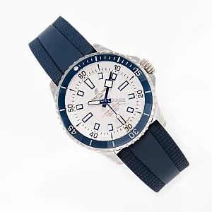14586_watchlounge_lo.jpg