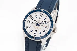 14589_watchlounge_lo.jpg