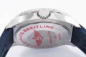 14590_watchlounge_lo.jpg