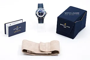 14607_watchlounge_lo.jpg