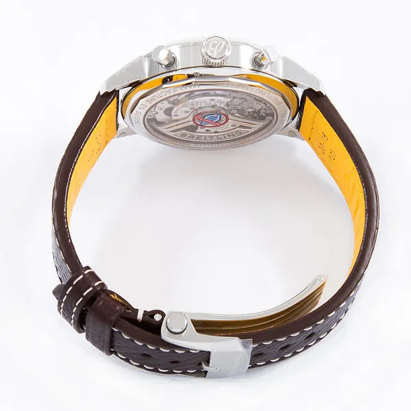 14617_watchlounge_lo.jpg