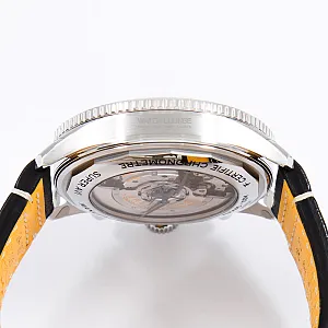 14627_watchlounge_lo.jpg