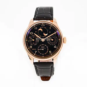 14658_watchlounge_lo.jpg