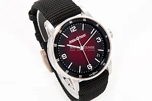 14692_watchlounge_lo.jpg