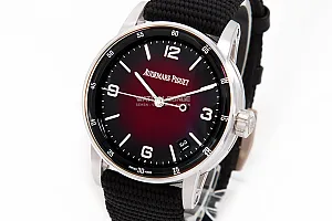 14693_watchlounge_lo.jpg