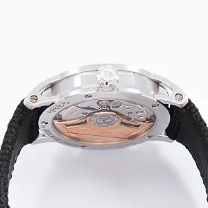 14694_watchlounge_lo.jpg
