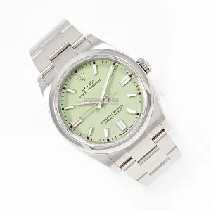 14701_watchlounge_lo.jpg