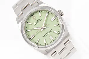 14701_watchlounge_lo.jpg