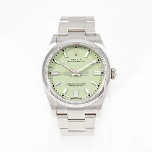 14702_watchlounge_lo.jpg