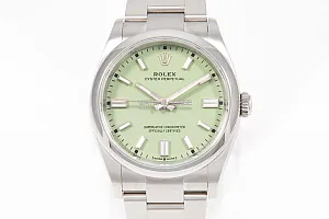 14702_watchlounge_lo.jpg