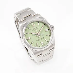 14703_watchlounge_lo.jpg