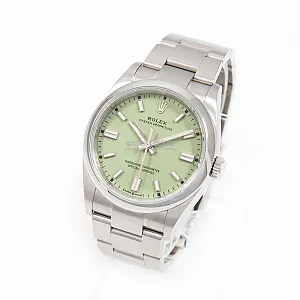 14704_watchlounge_lo.jpg