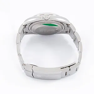 14707_watchlounge_lo.jpg