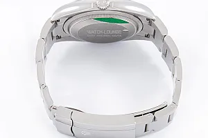 14707_watchlounge_lo.jpg