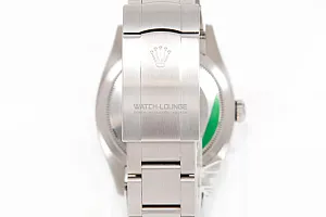 14708_watchlounge_lo.jpg