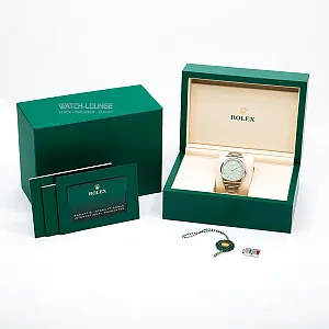 14709_watchlounge_lo.jpg