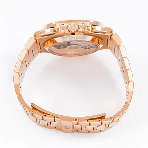 14748_watchlounge_lo.jpg