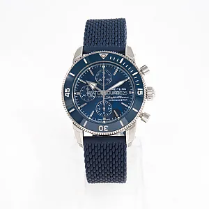 14754_watchlounge_lo.jpg