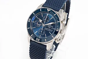 14756_watchlounge_lo.jpg