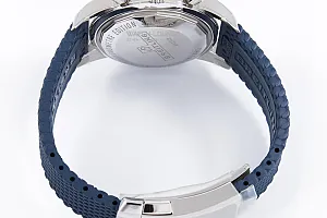 14760_watchlounge_lo.jpg