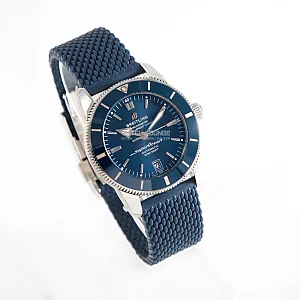 14789_watchlounge_lo.jpg