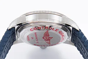 14792_watchlounge_lo.jpg