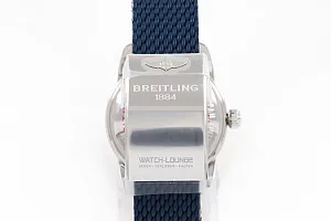 14806_watchlounge_lo.jpg