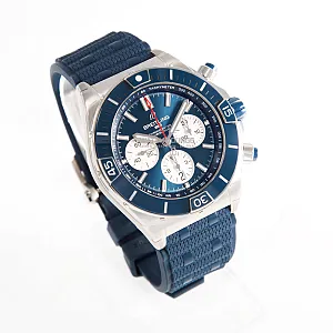 14812_watchlounge_lo.jpg